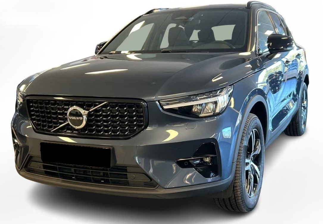 VOLVO XC40 B3 Benzin Mild Hybrid Plus Dark DCT-image-0