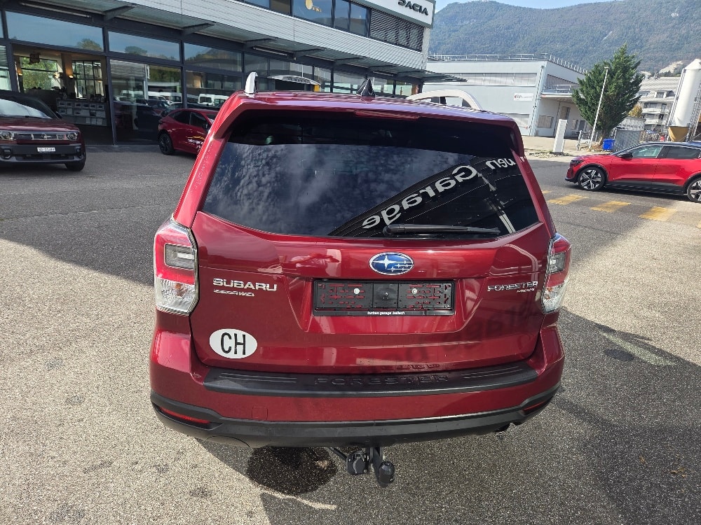SUBARU Forester 2.0i Executive Lineartronic-image-3