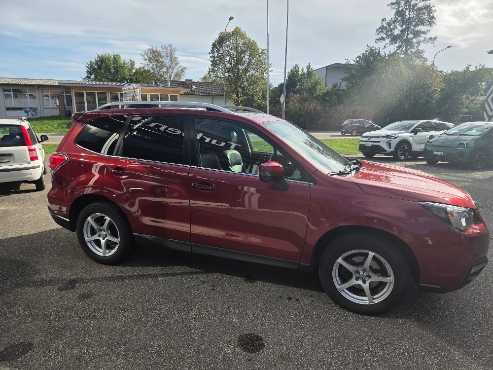 SUBARU Forester 2.0i Executive Lineartronic-image-4