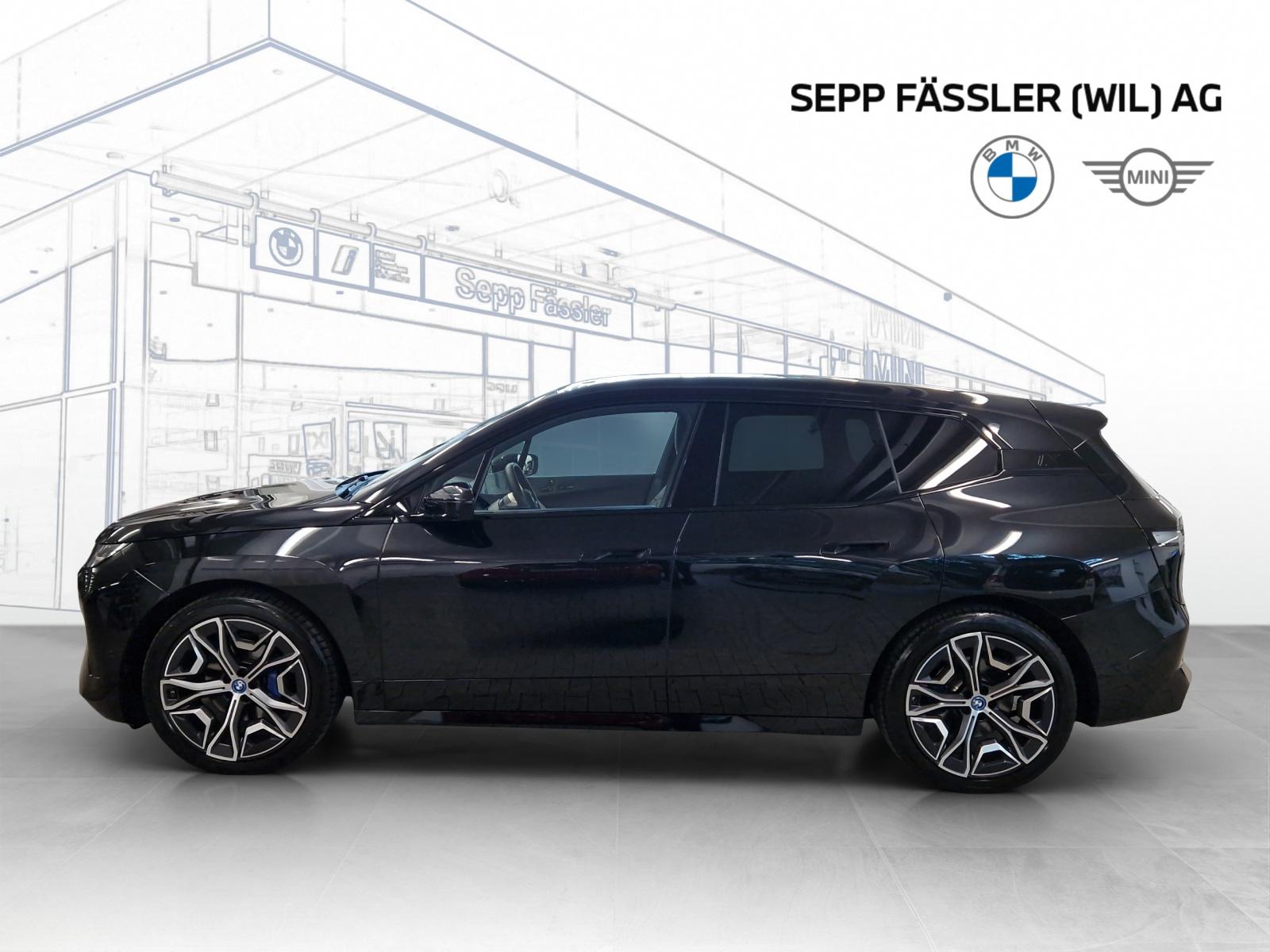 BMW iX xDrive50-showroom-element-2
