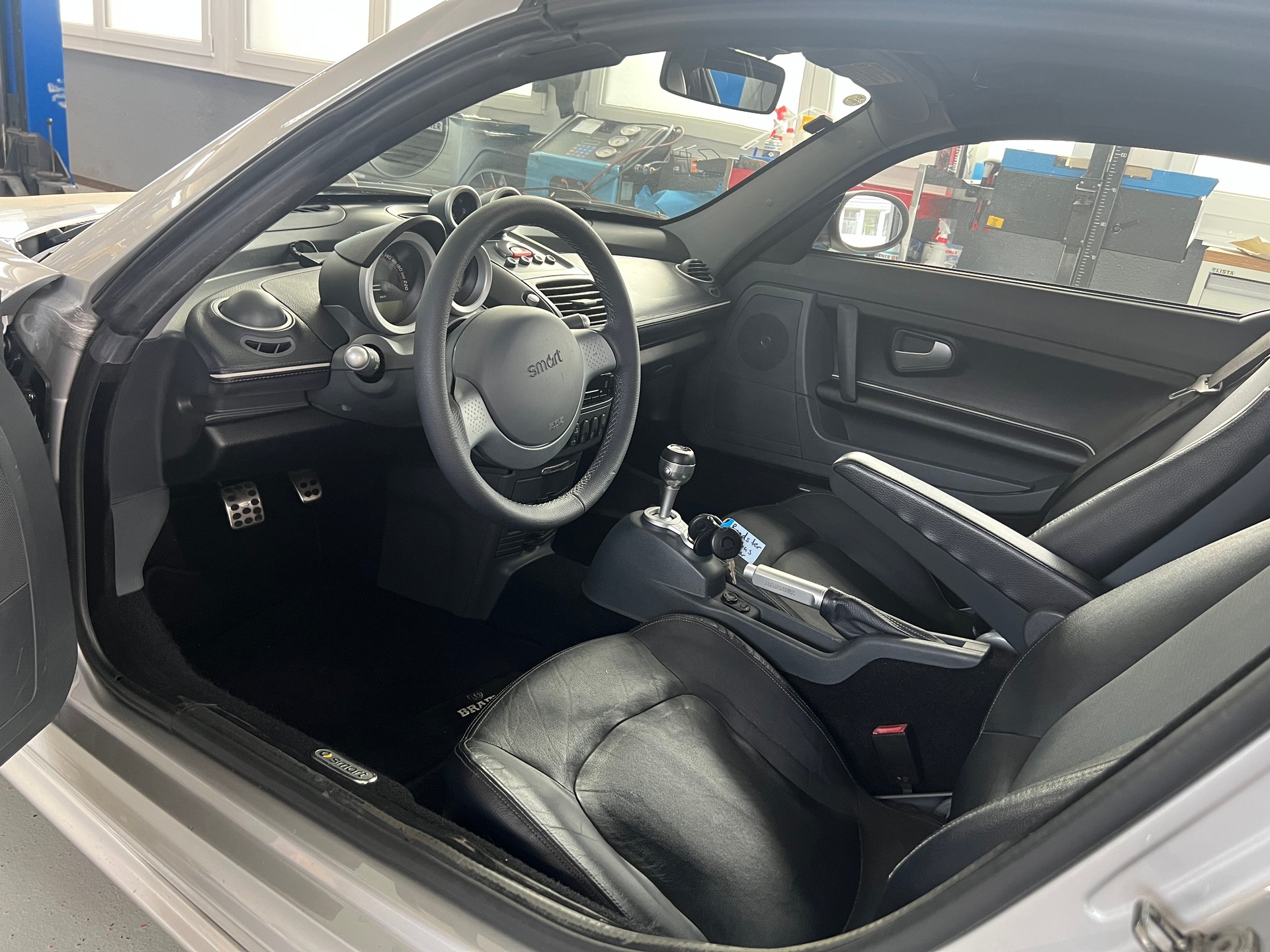 SMART roadster brabus-image-5