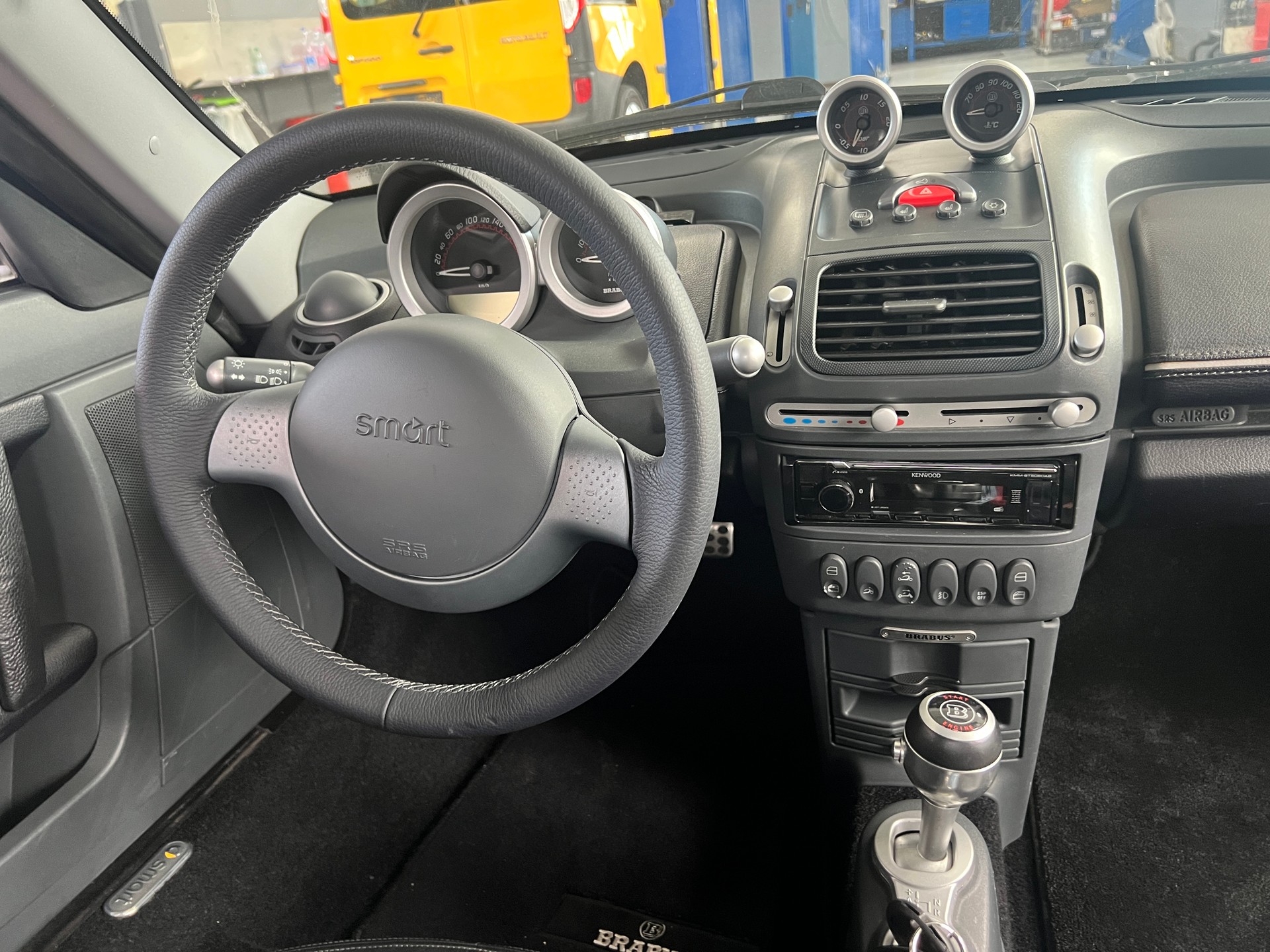SMART roadster brabus-image-9
