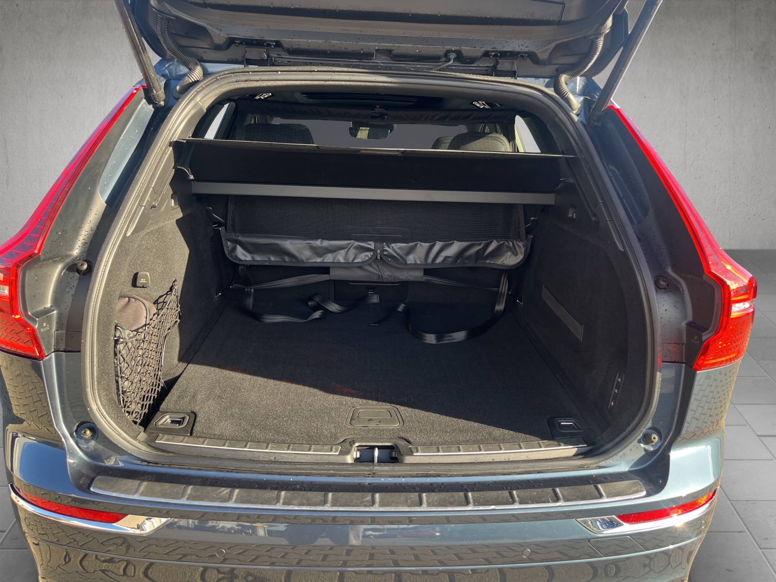 VOLVO XC60 2.0 T5 Inscription AWD-image-14