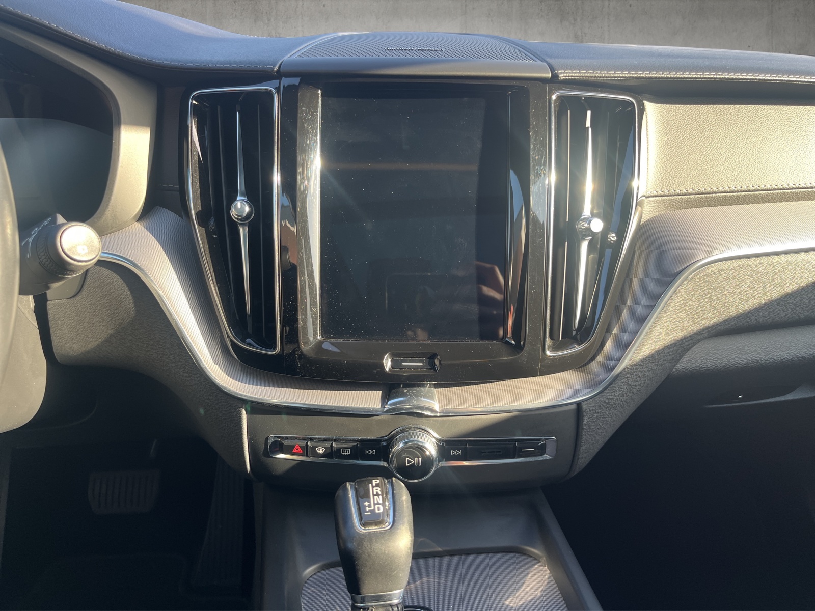 VOLVO XC60 2.0 T5 Inscription AWD-image-10