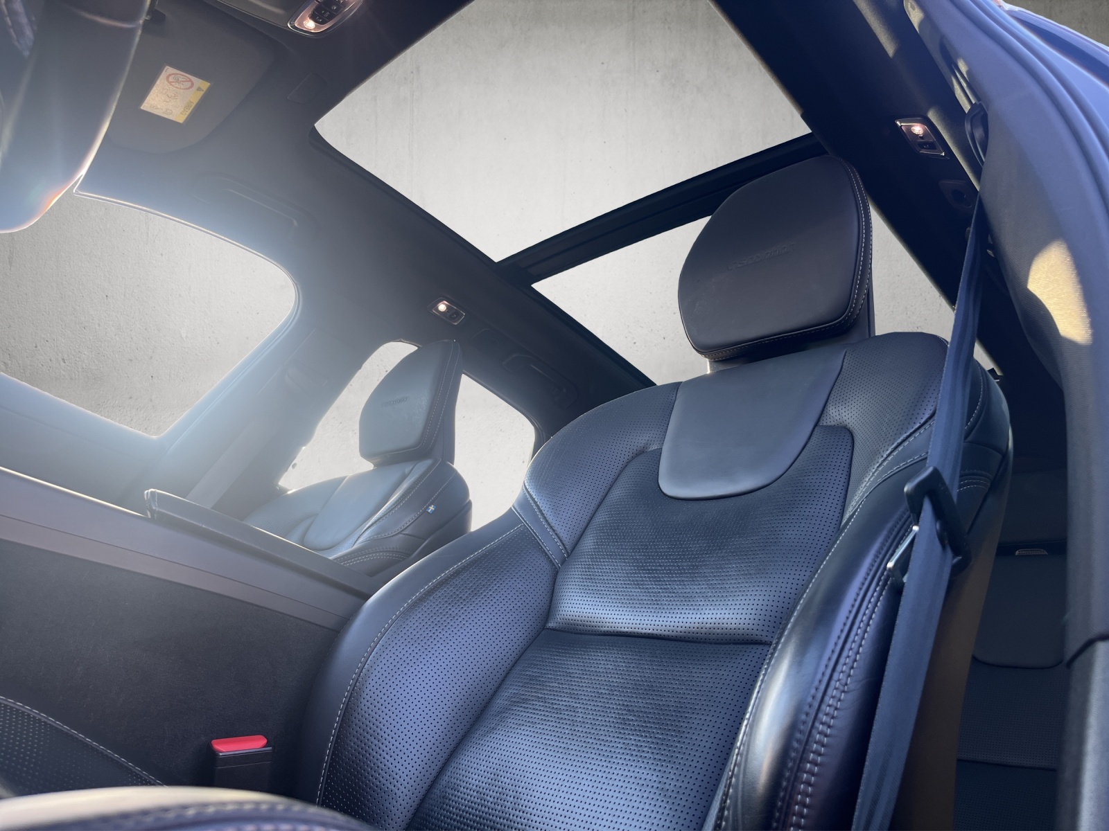 VOLVO XC60 2.0 T5 Inscription AWD-image-15