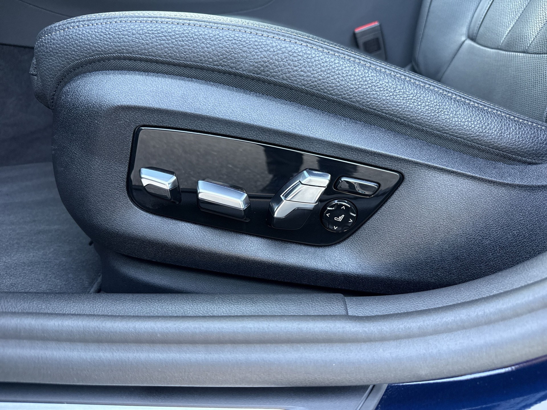 BMW 540d xDrive 48V Pure M Sport Steptronic-image-18