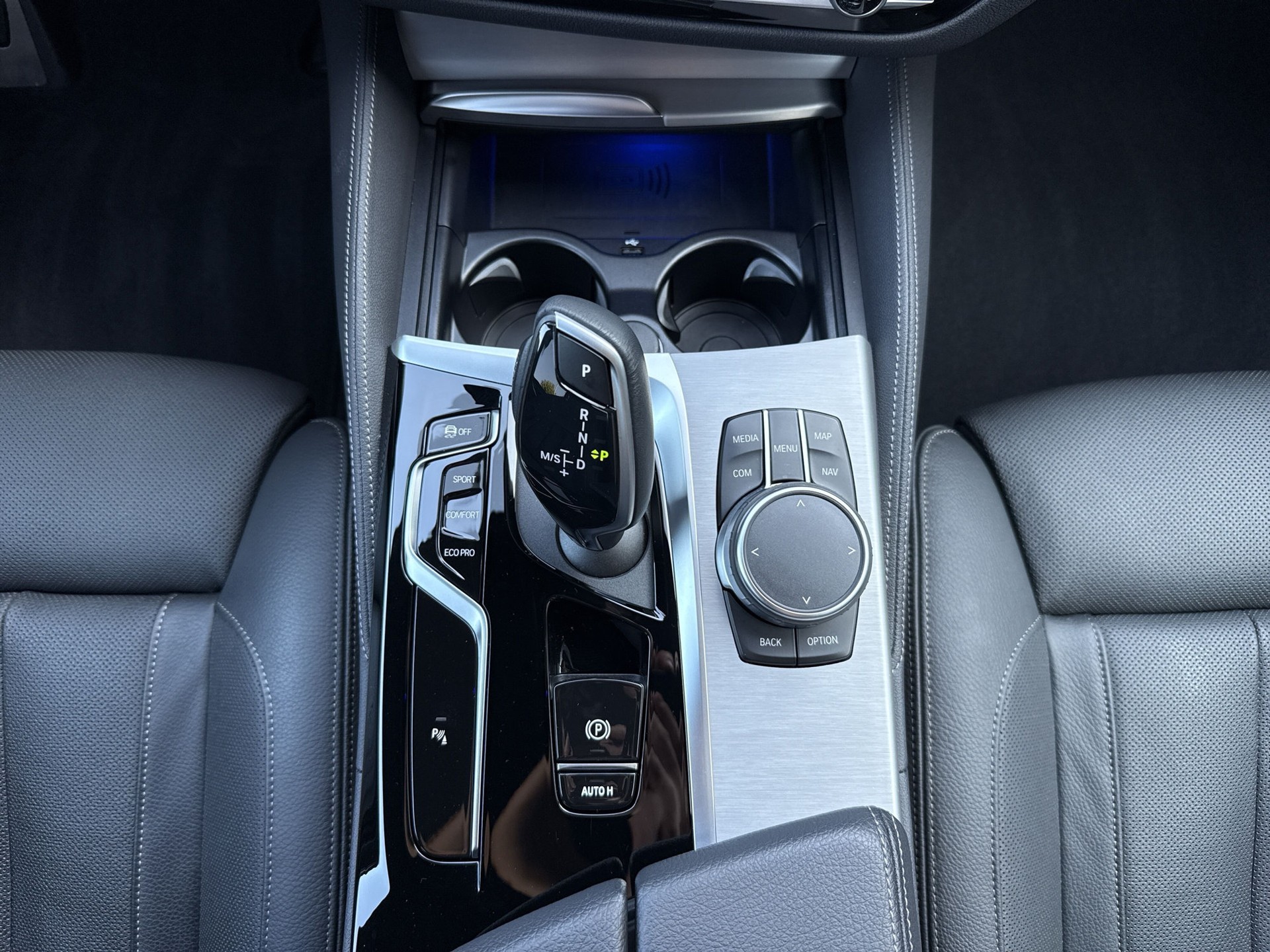 BMW 540d xDrive 48V Pure M Sport Steptronic-image-12