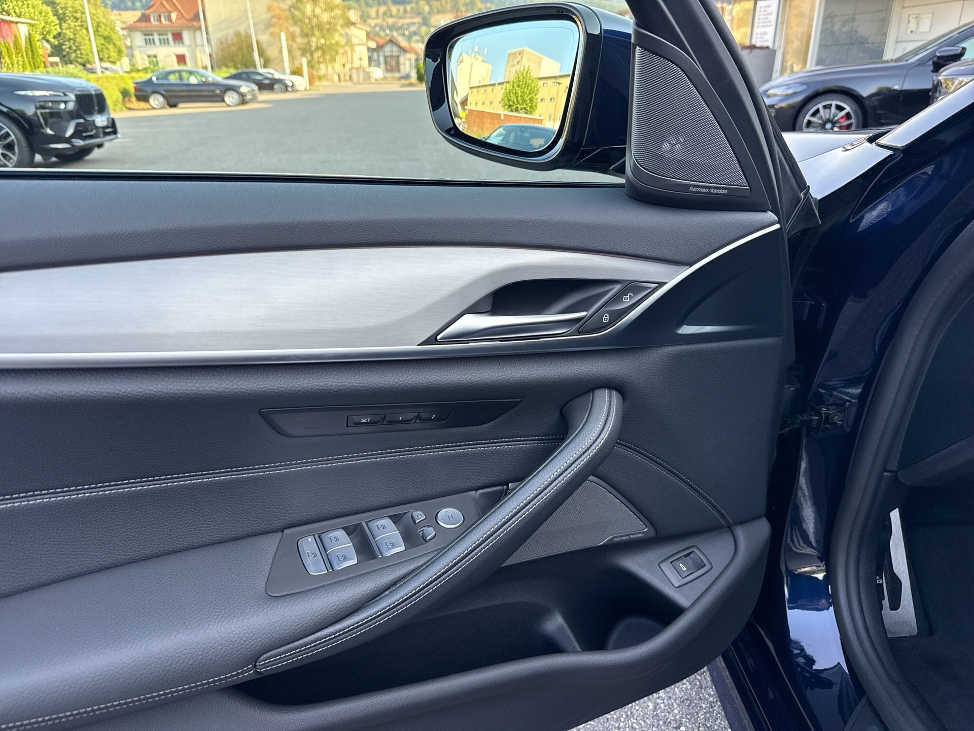 BMW 540d xDrive 48V Pure M Sport Steptronic-image-16