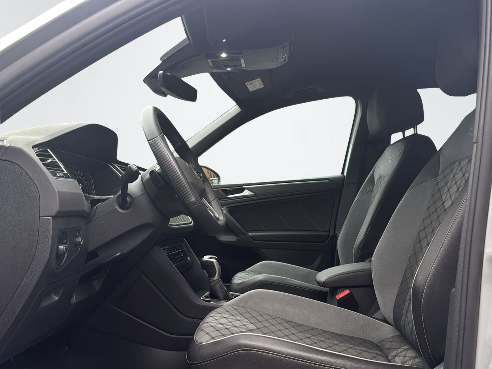 VW TIGUAN 1.4 TSI PHEV R-L SELECTION DSG-image-4