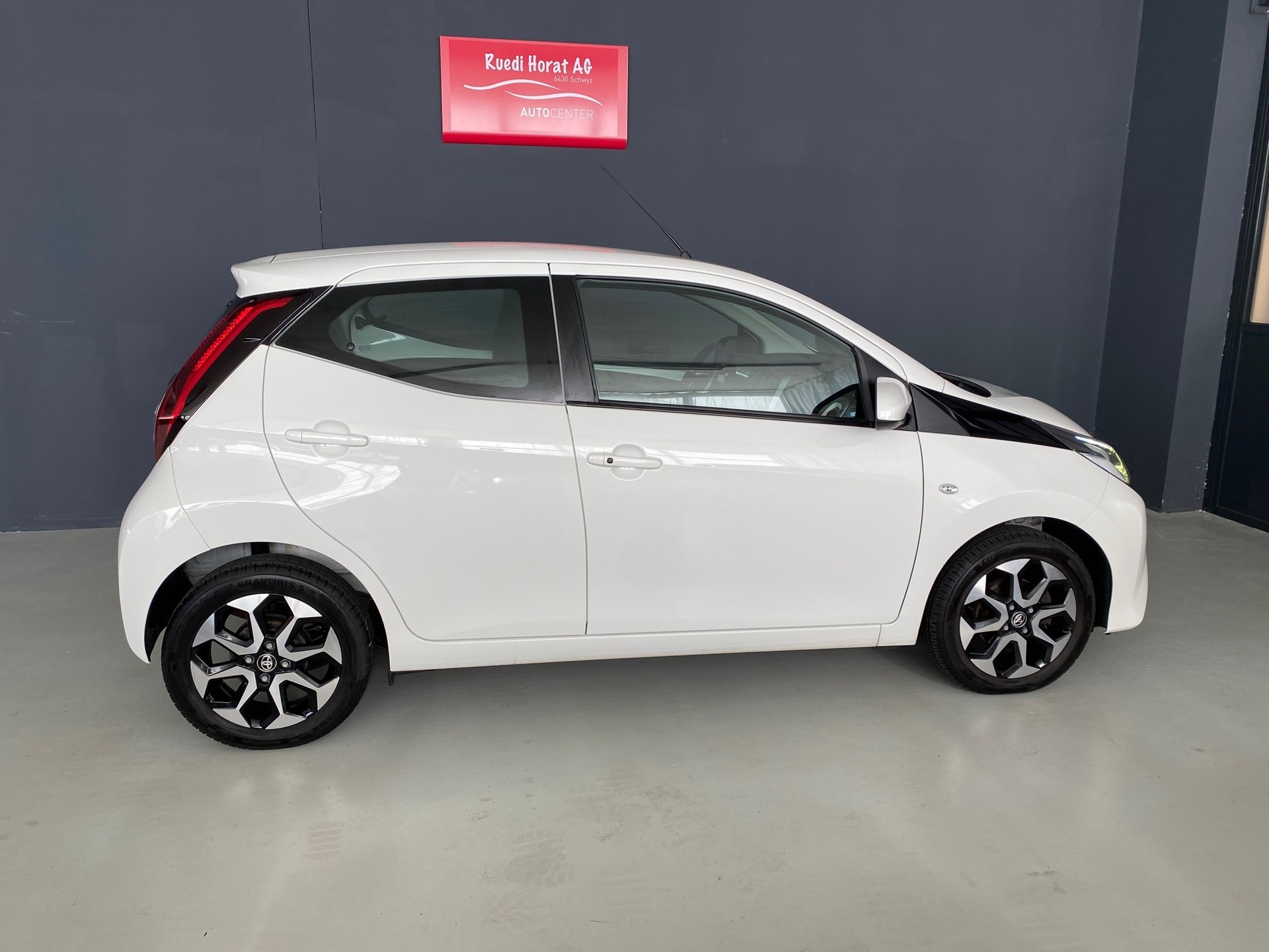 TOYOTA Aygo 1.0 VVT-i Trend-showroom-element-3