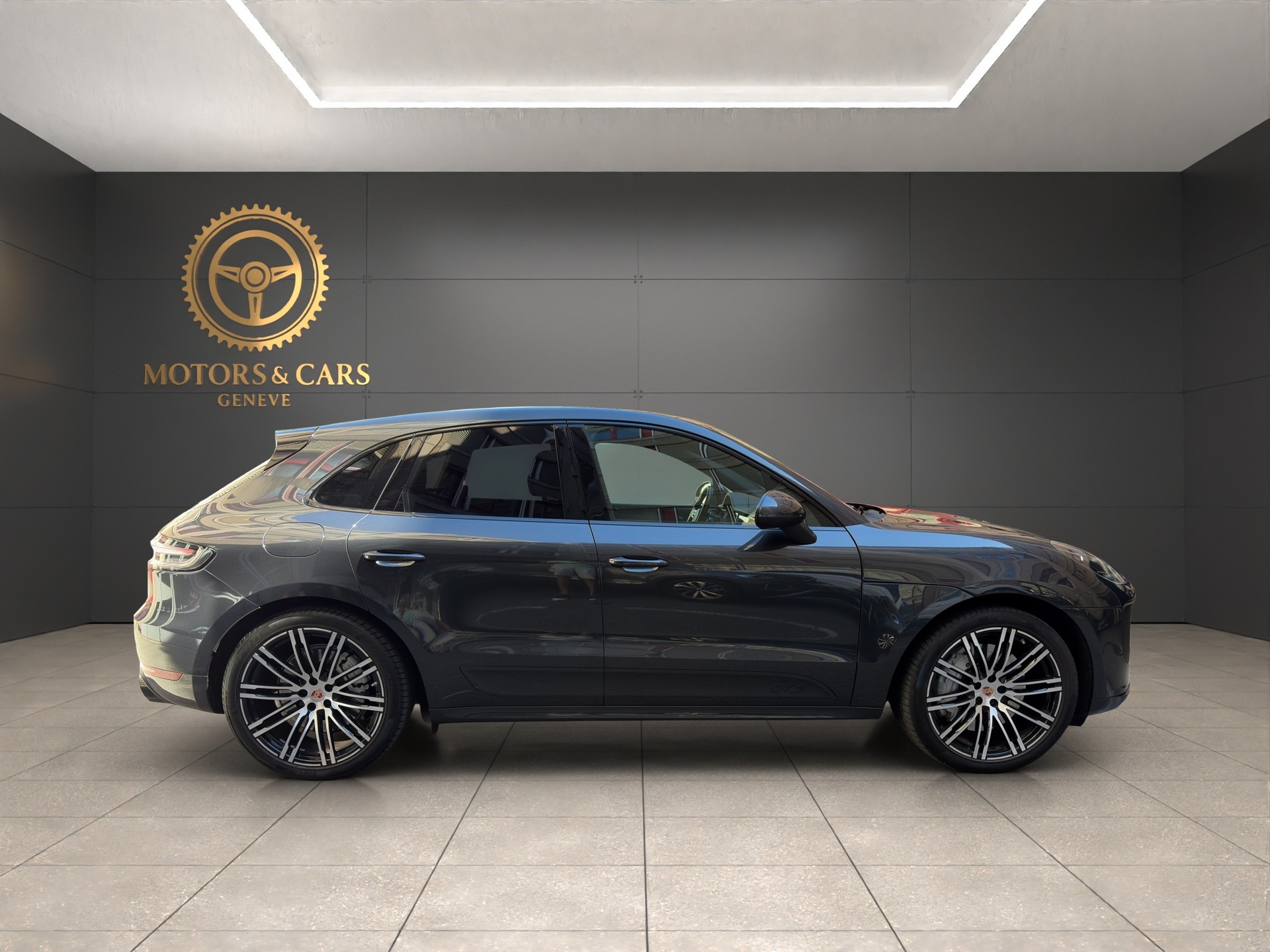 PORSCHE Macan GTS PDK-image-5