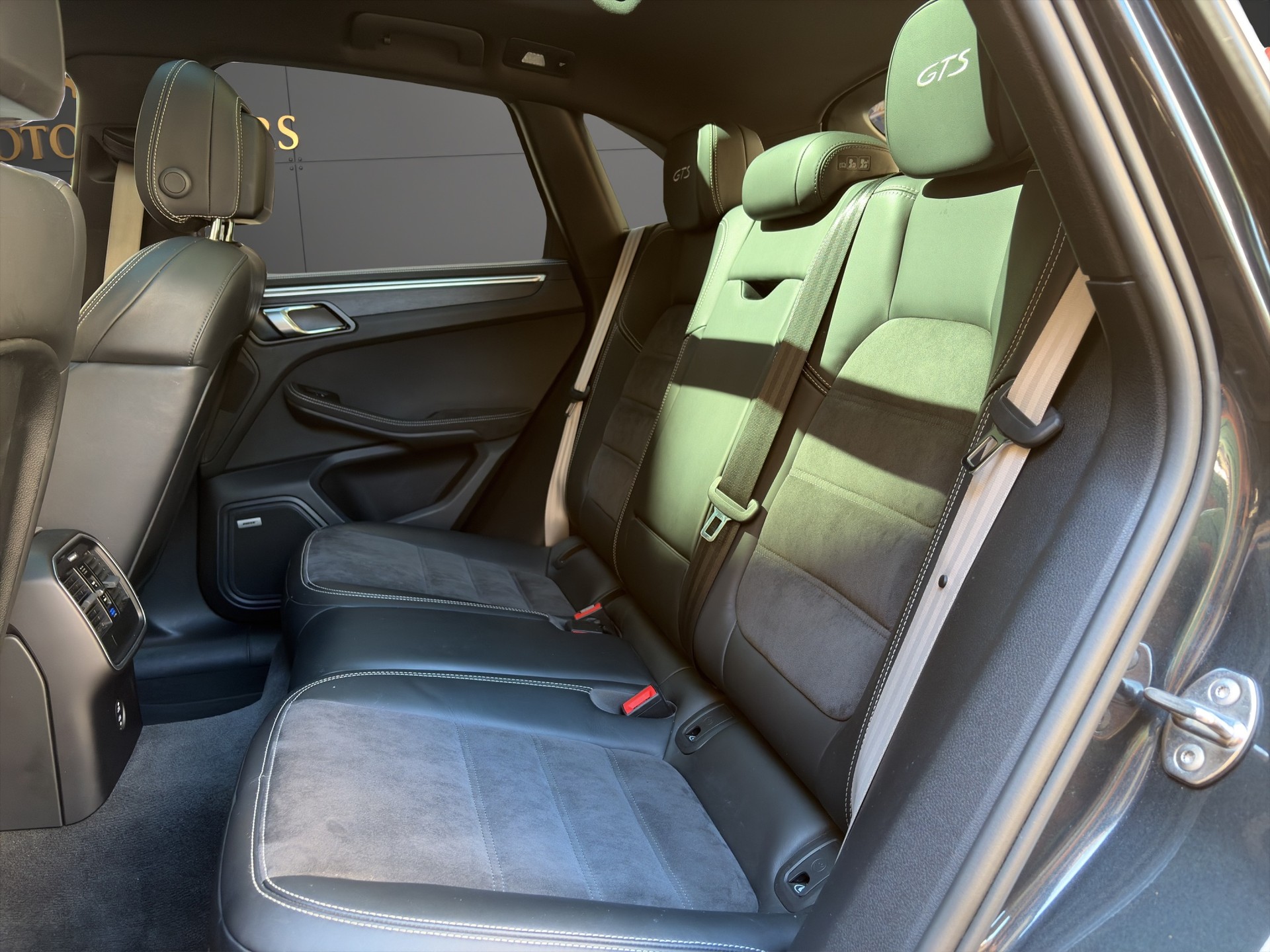 PORSCHE Macan GTS PDK-image-13