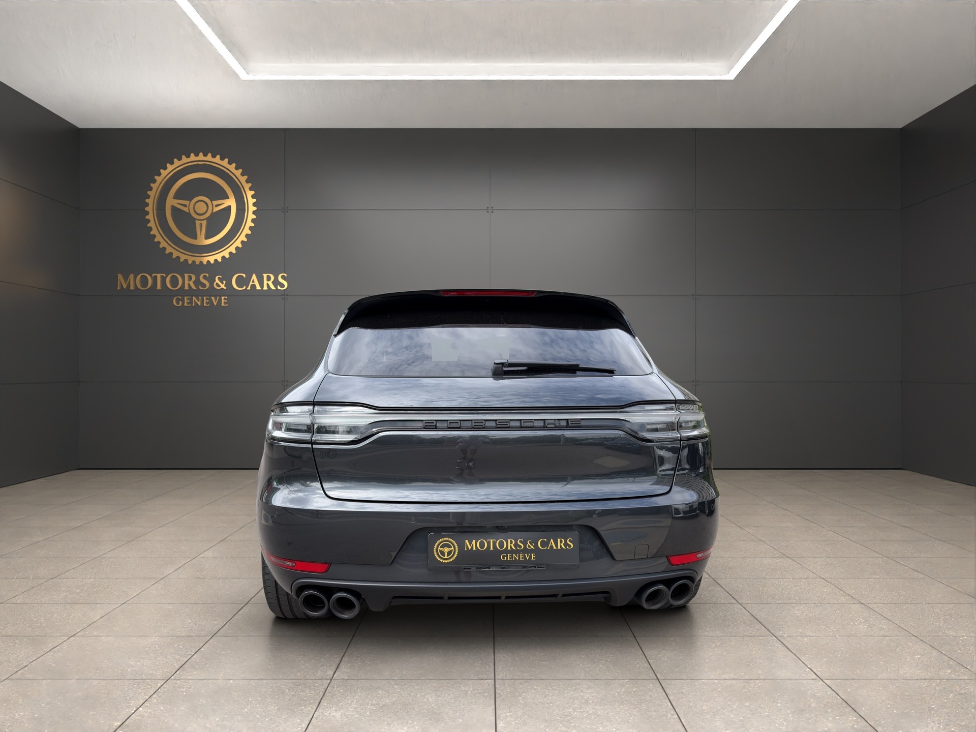 PORSCHE Macan GTS PDK-showroom-element-3