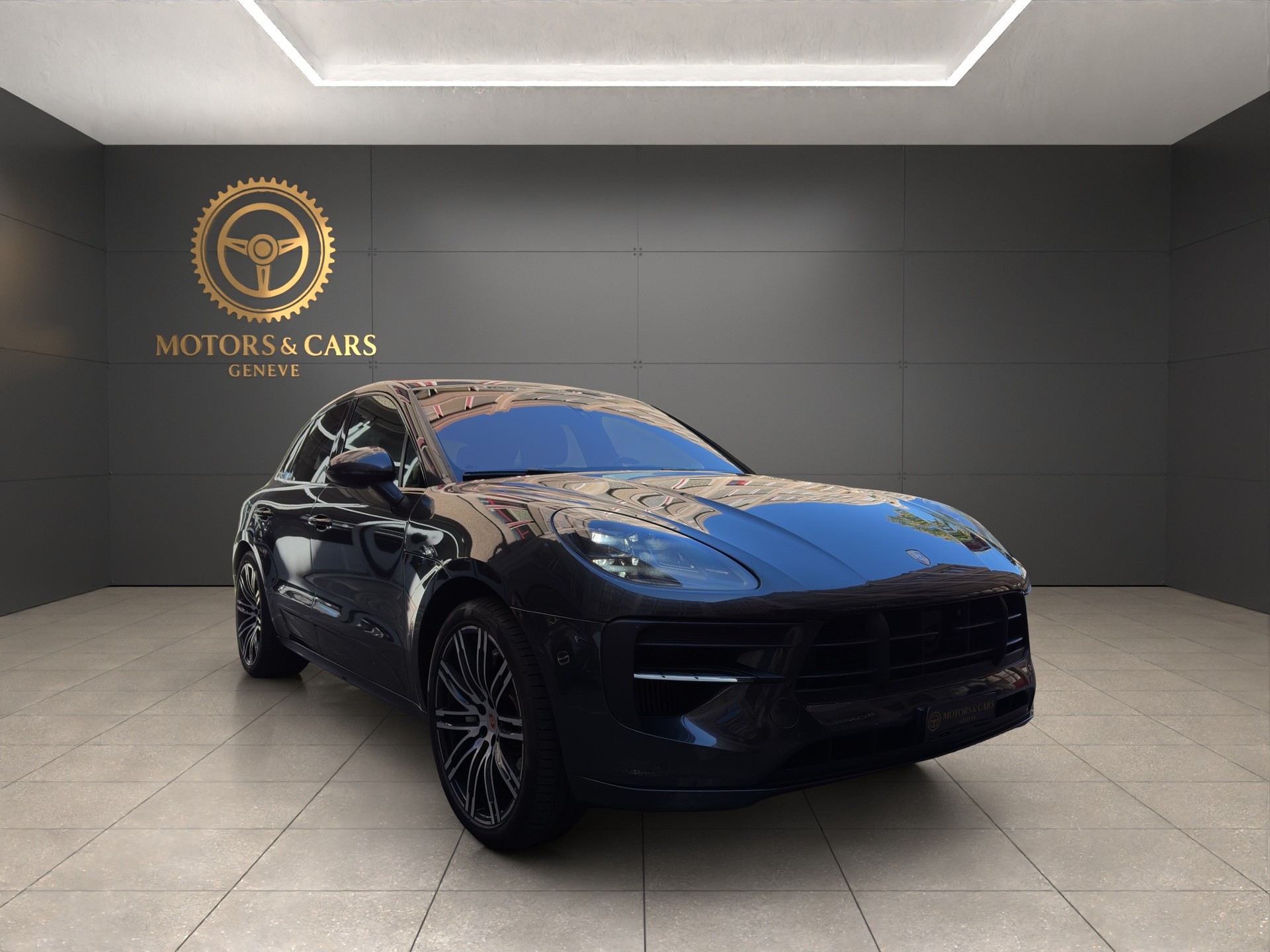 PORSCHE Macan GTS PDK-image-1