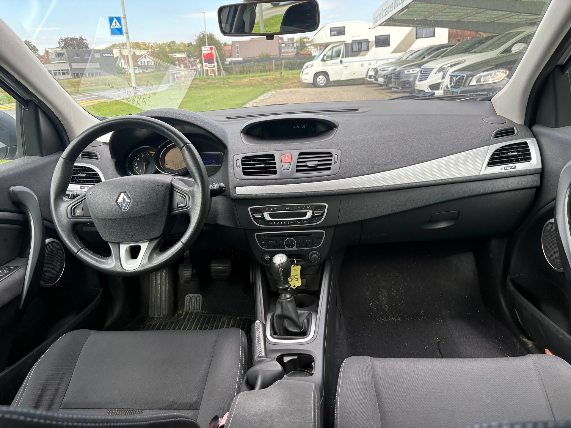 RENAULT Mégane 2.0 16V Turbo Privilège-image-12