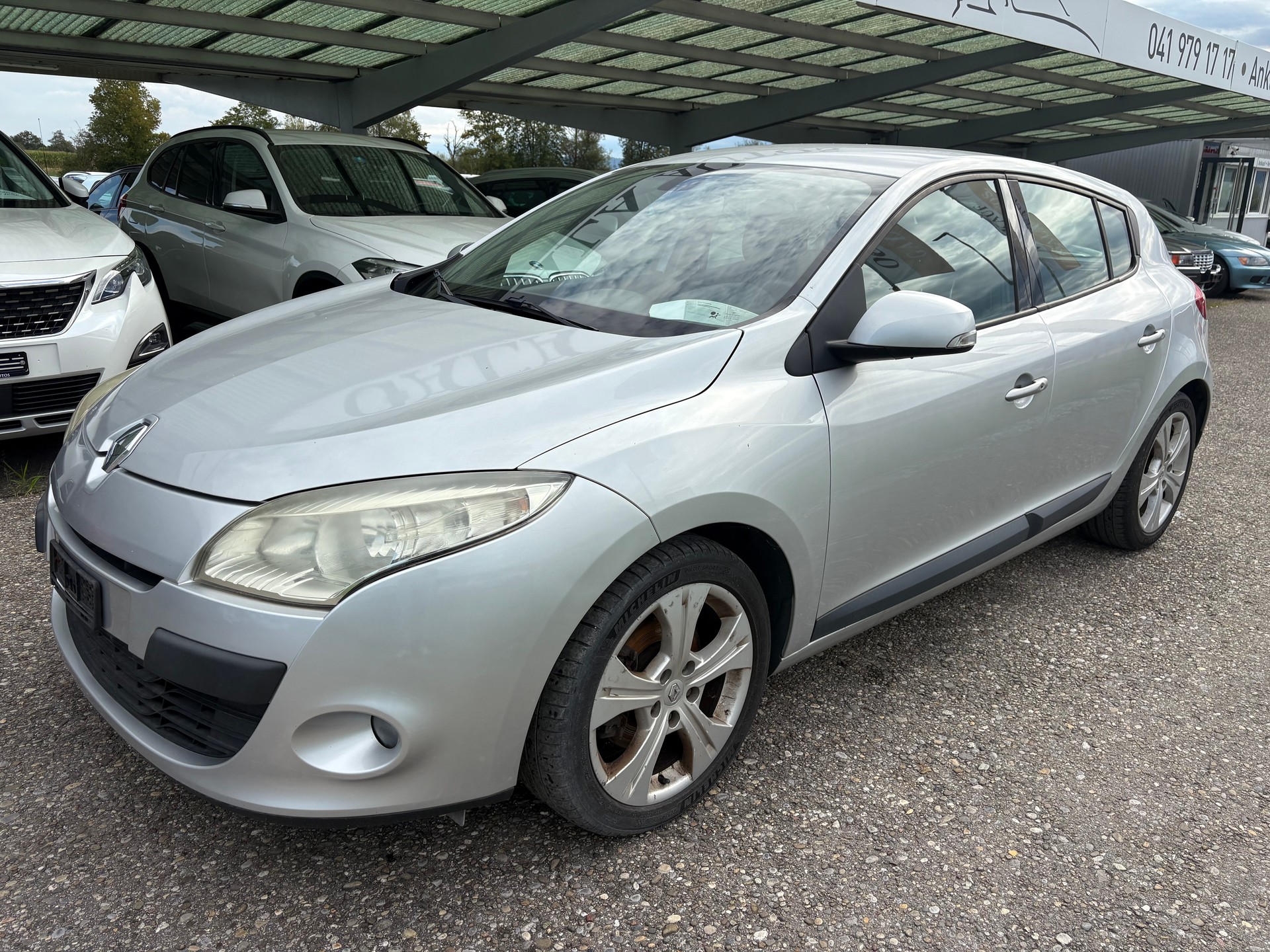 RENAULT Mégane 2.0 16V Turbo Privilège-image-0
