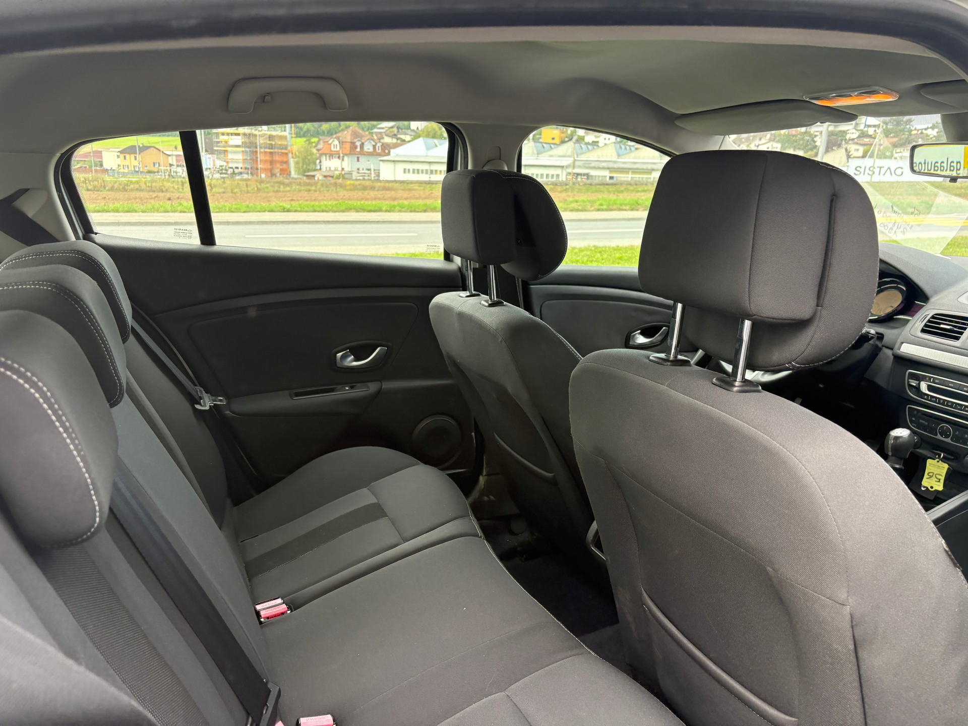 RENAULT Mégane 2.0 16V Turbo Privilège-image-9