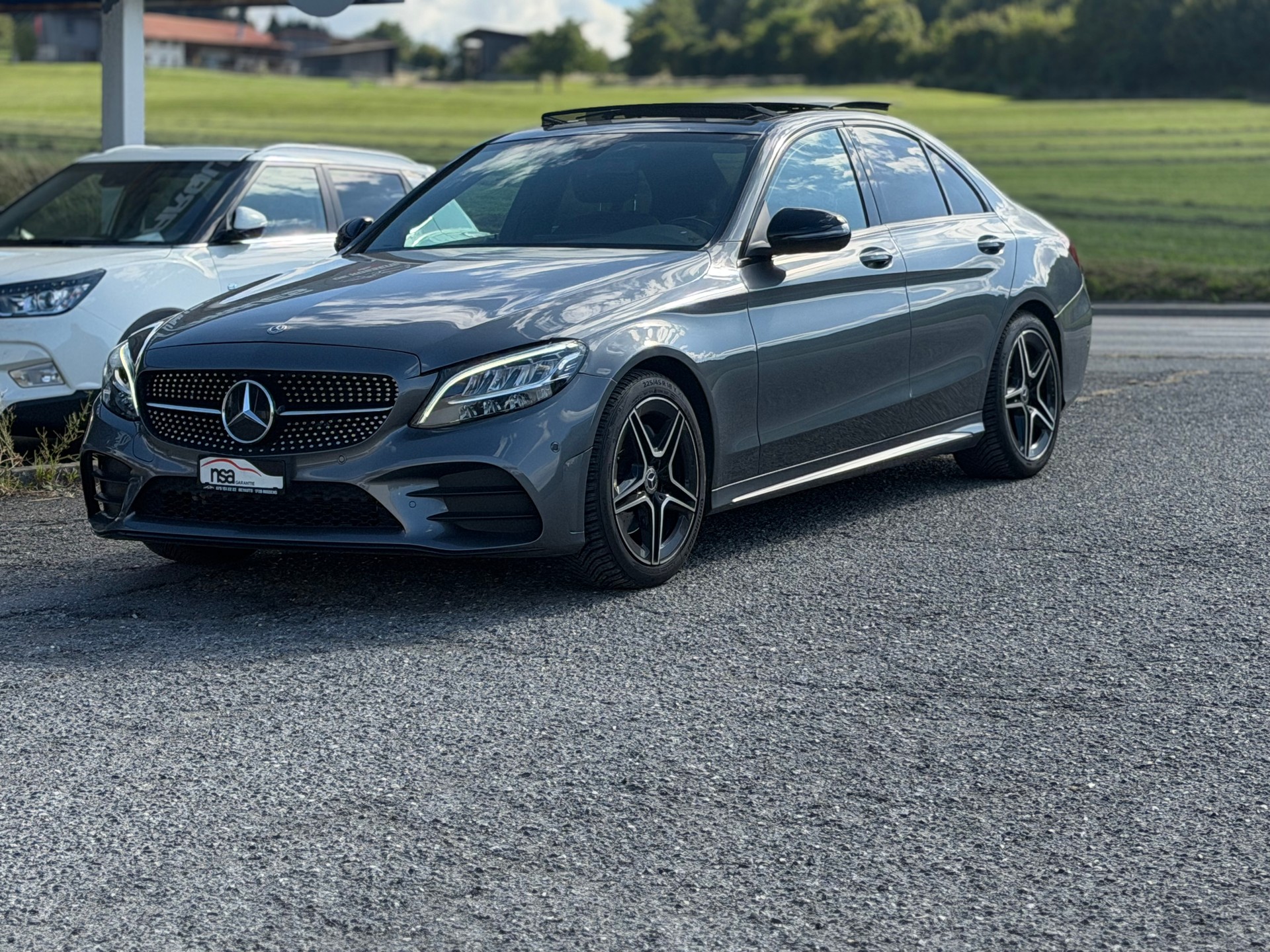 MERCEDES-BENZ C 200 AMG Line 9G-Tronic-image-2