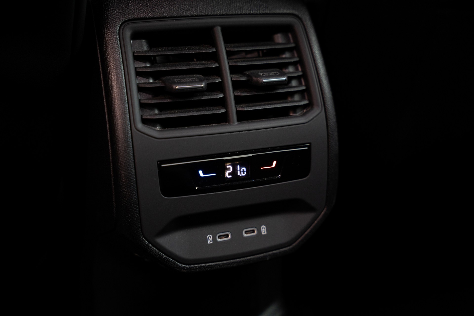 CUPRA Formentor 1.5 TSI DSG-image-13