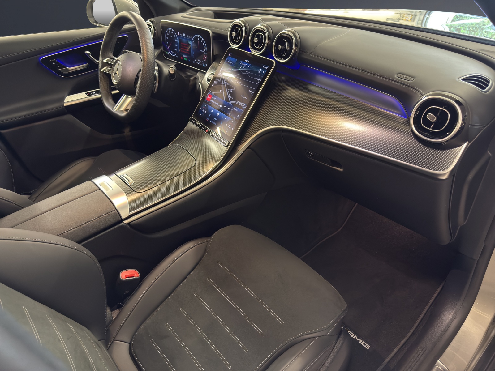 MERCEDES-BENZ GLC 300 e 4M 9G-Tronic-image-8