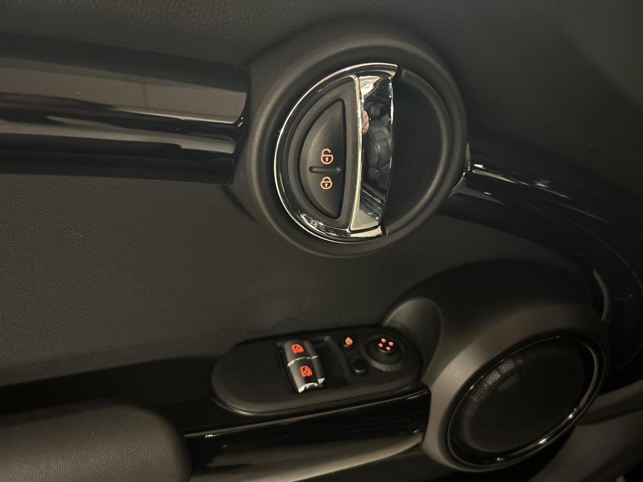 MINI John Cooper Works-image-27