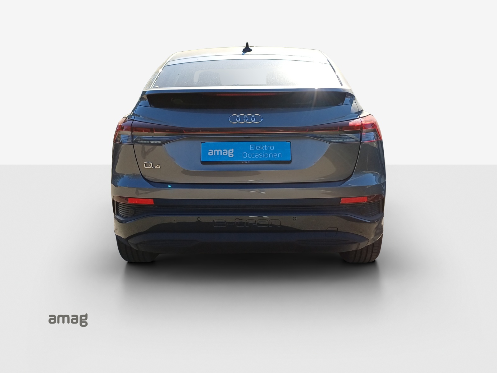 AUDI Q4 Sportback e-tron 35-showroom-element-3