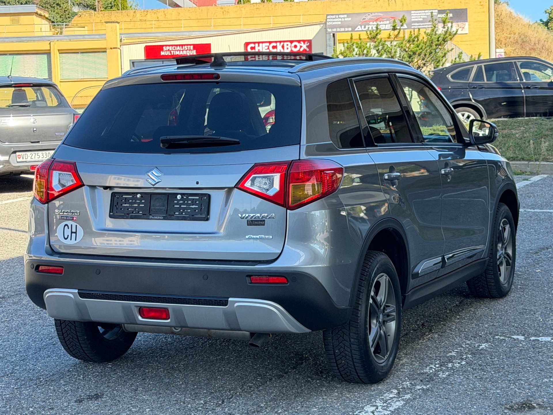 SUZUKI Vitara 1.6 TD Tradizio Top TCSS-image-4