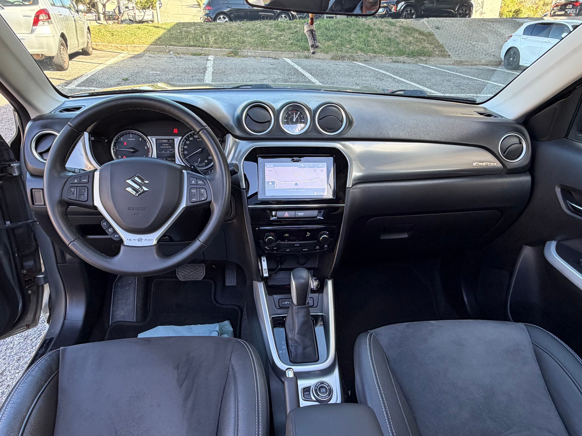 SUZUKI Vitara 1.6 TD Tradizio Top TCSS-image-11