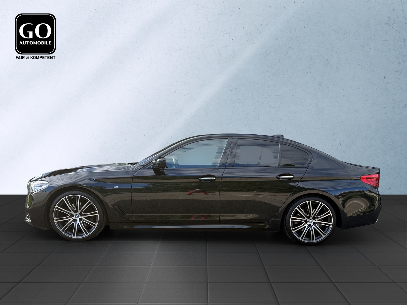 BMW 520d X-Drive M-SPORTPAKET-showroom-element-3