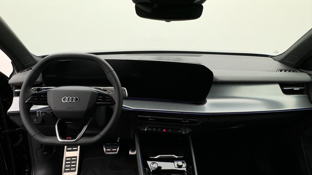 AUDI Q3 SUV e-hybrid 200 kW S tronic-image-5