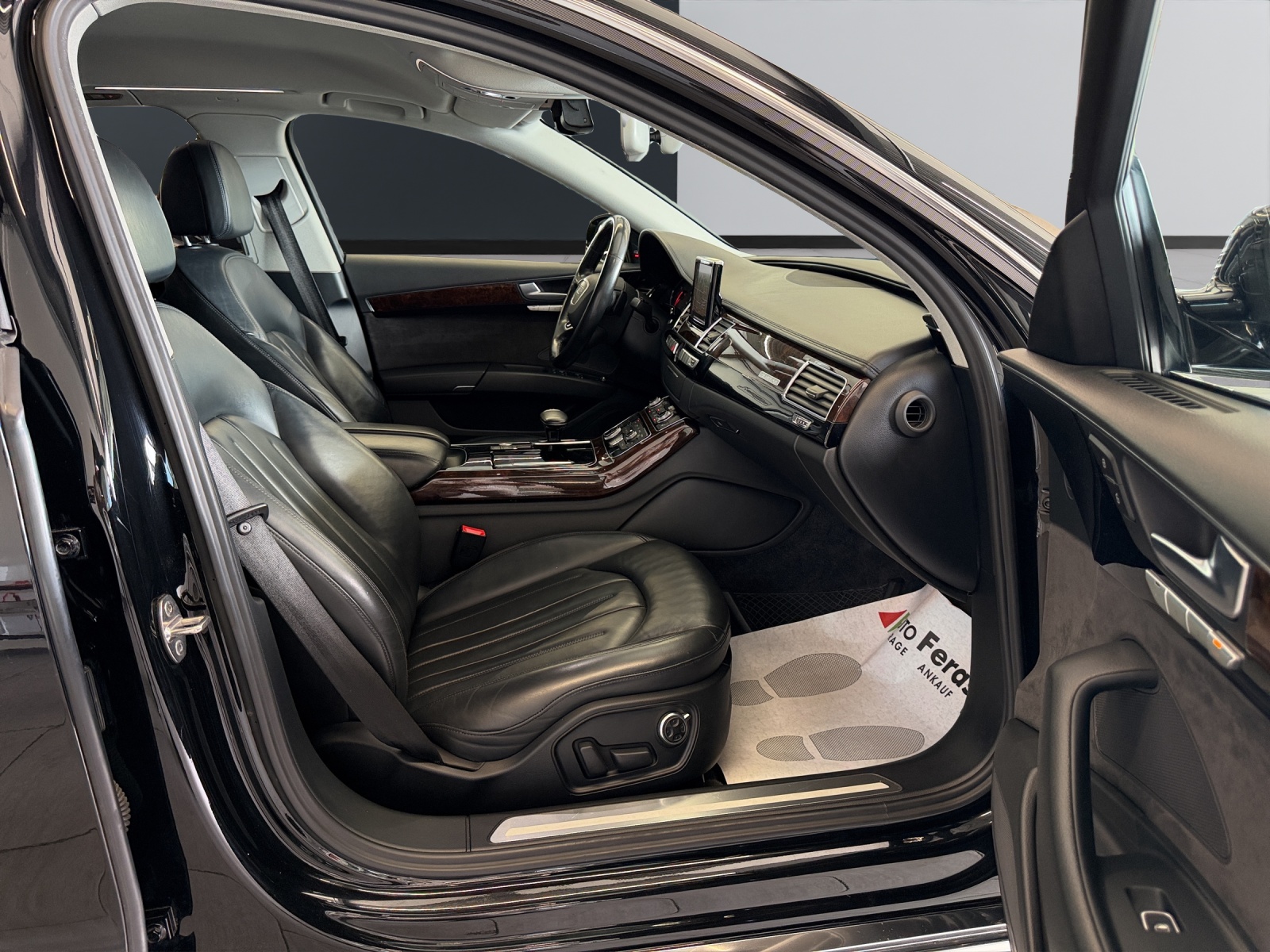 AUDI A8 3.0 TDI ultra quattro tiptronic-image-21