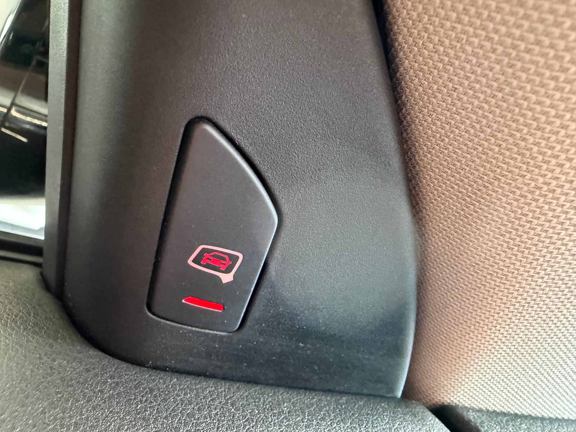 AUDI A8 3.0 TDI ultra quattro tiptronic-image-29