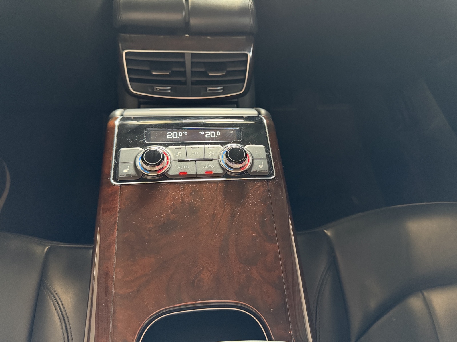 AUDI A8 3.0 TDI ultra quattro tiptronic-image-19