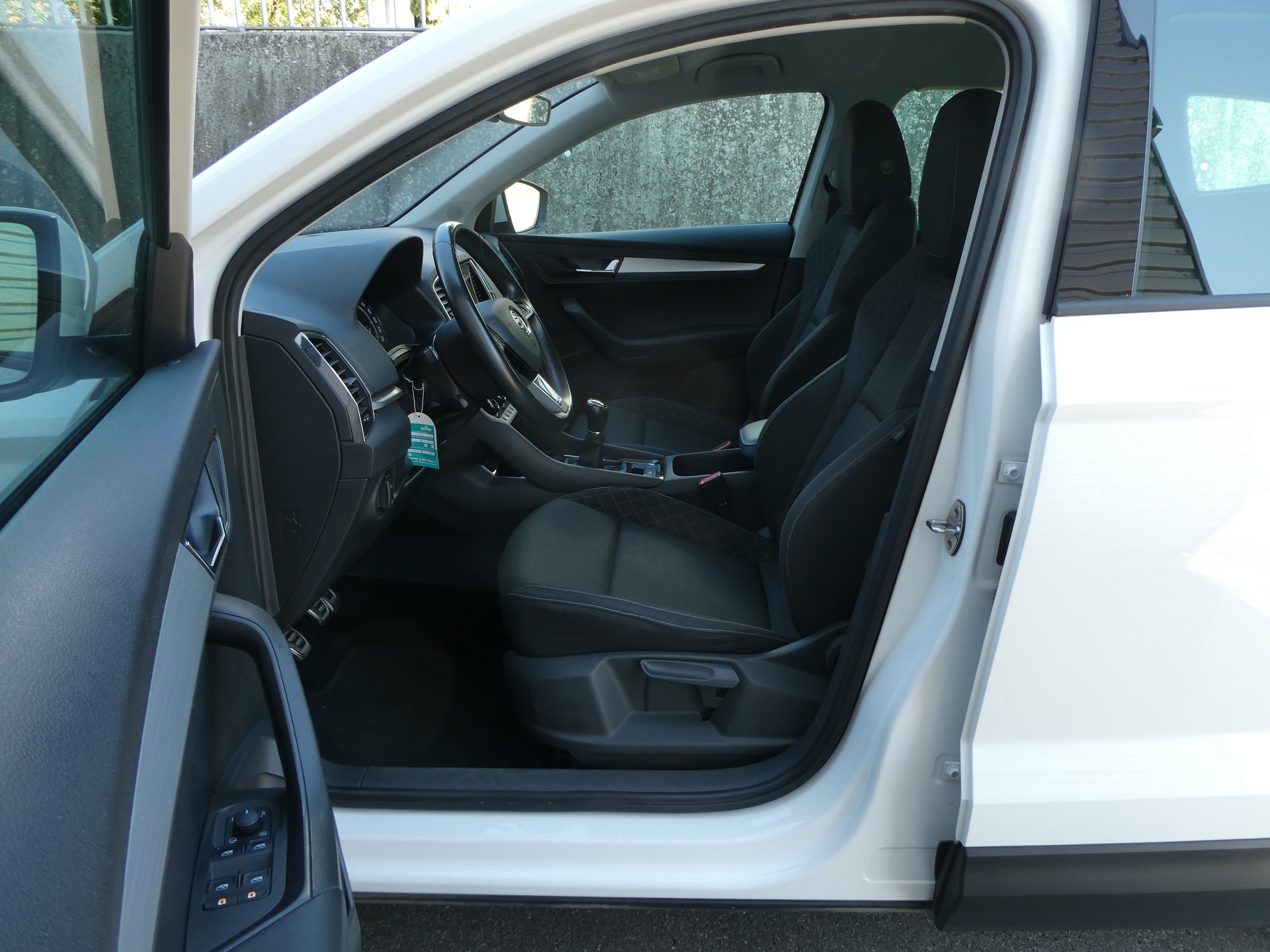 SKODA Karoq 1.5 TSI ACT Ambition-image-7