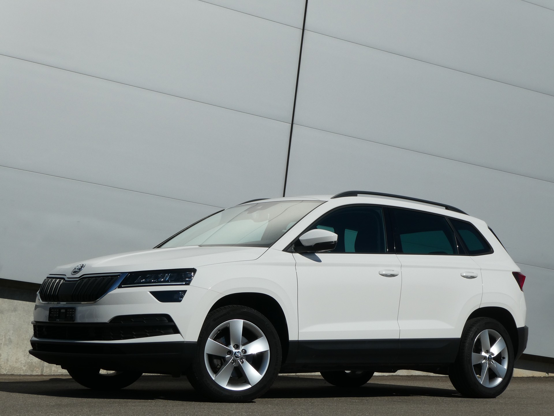 SKODA Karoq 1.5 TSI ACT Ambition-image-2