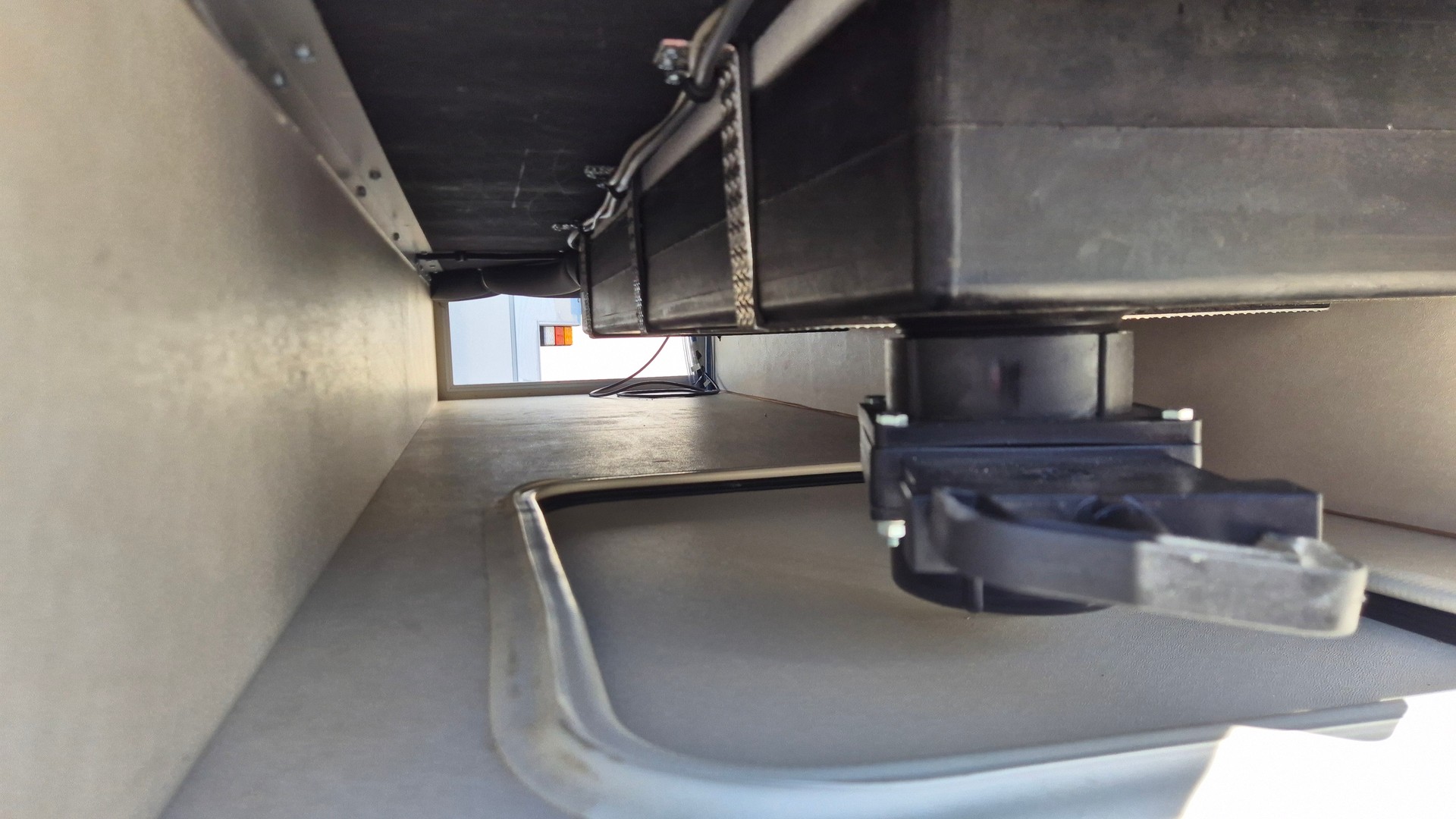 ISUZU Dmax 1.9 Automat 4x4-image-15