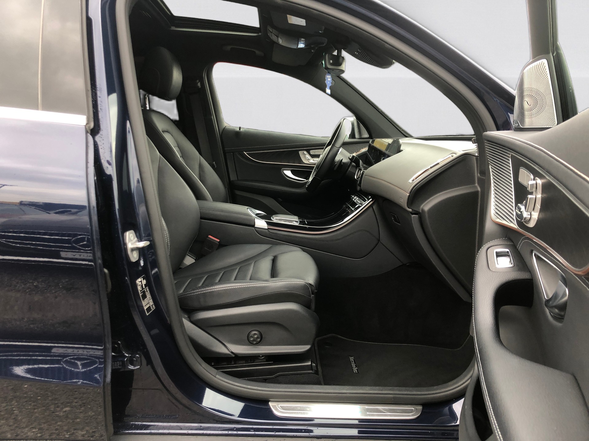 MERCEDES-BENZ EQC 400 4Matic-image-14