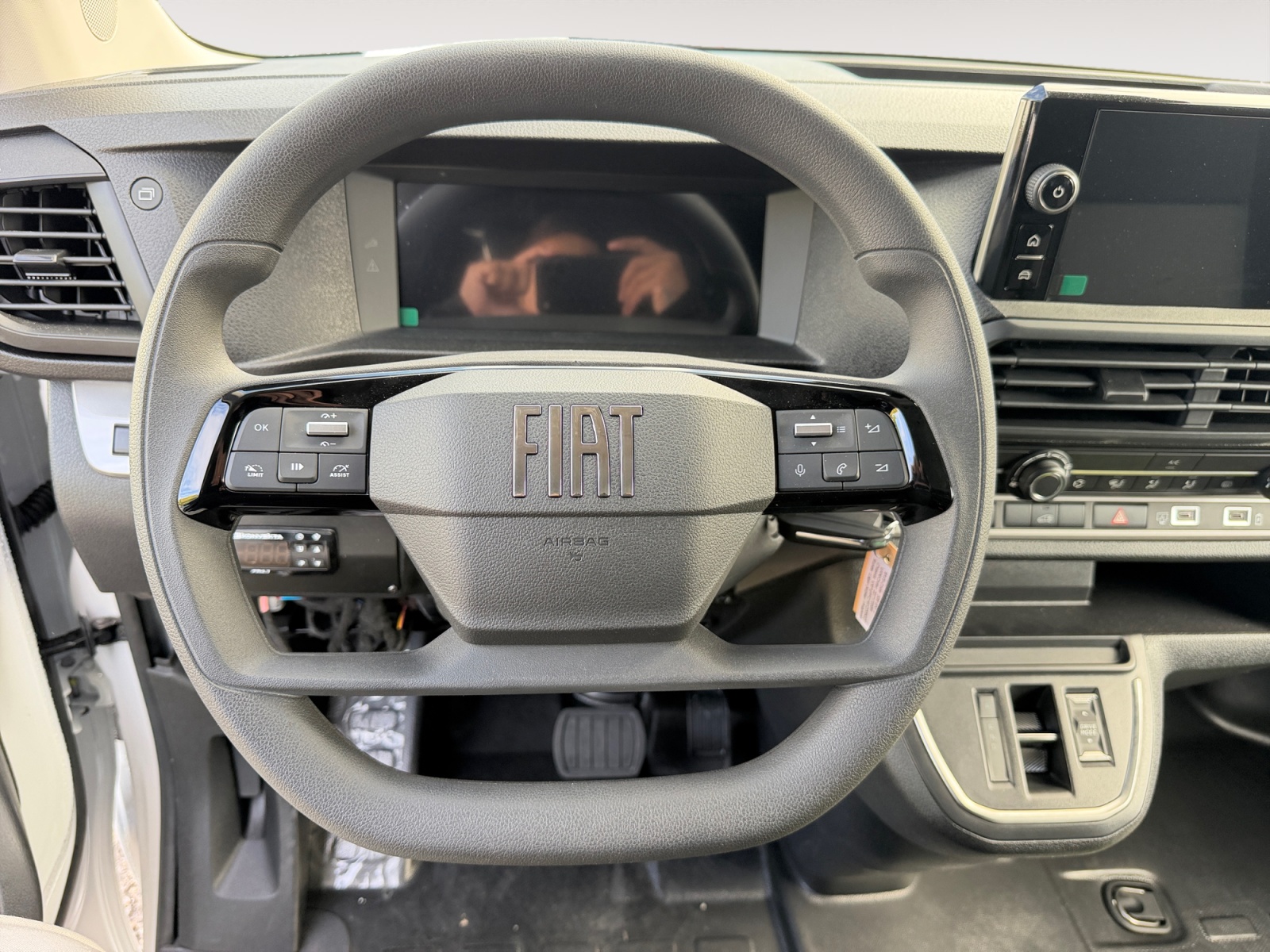 FIAT Scudo 2.2 BlueHDi L3 EAT8-image-8