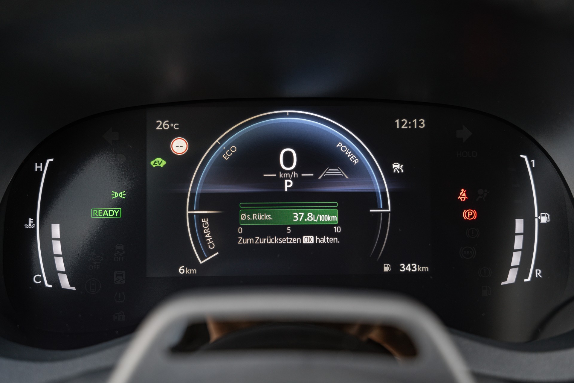 TOYOTA Yaris 1.5 e-CVT-image-16