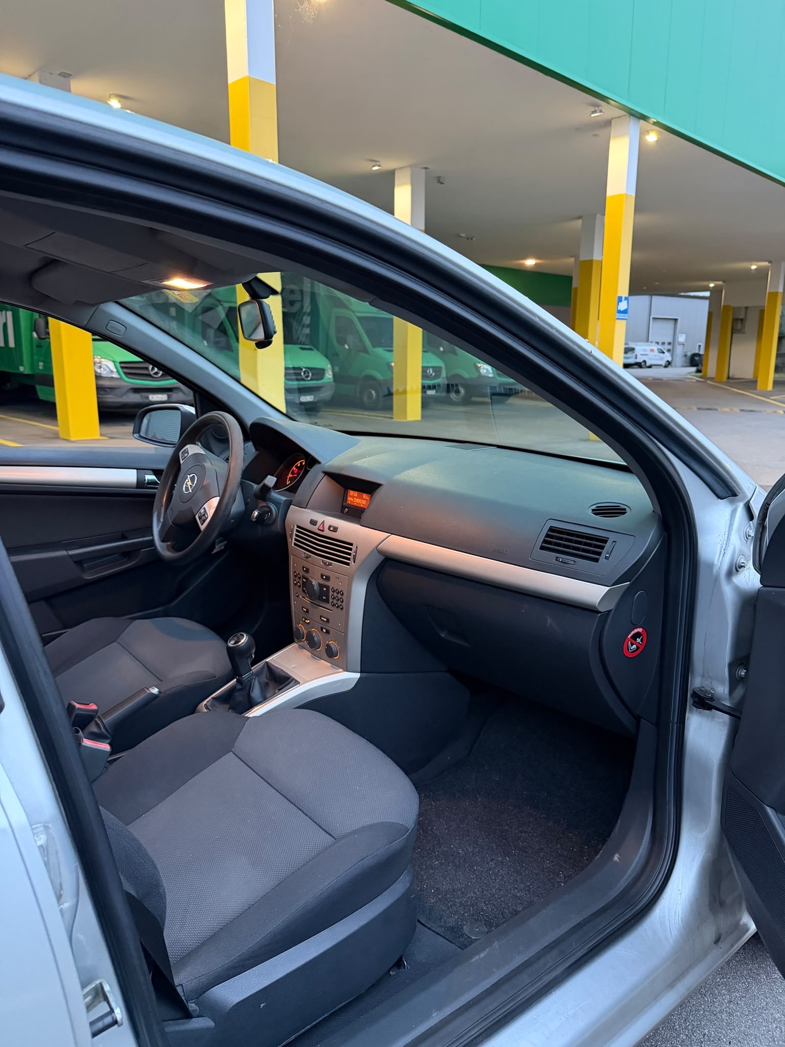 OPEL Astra 1.8i 16V Enjoy-image-11