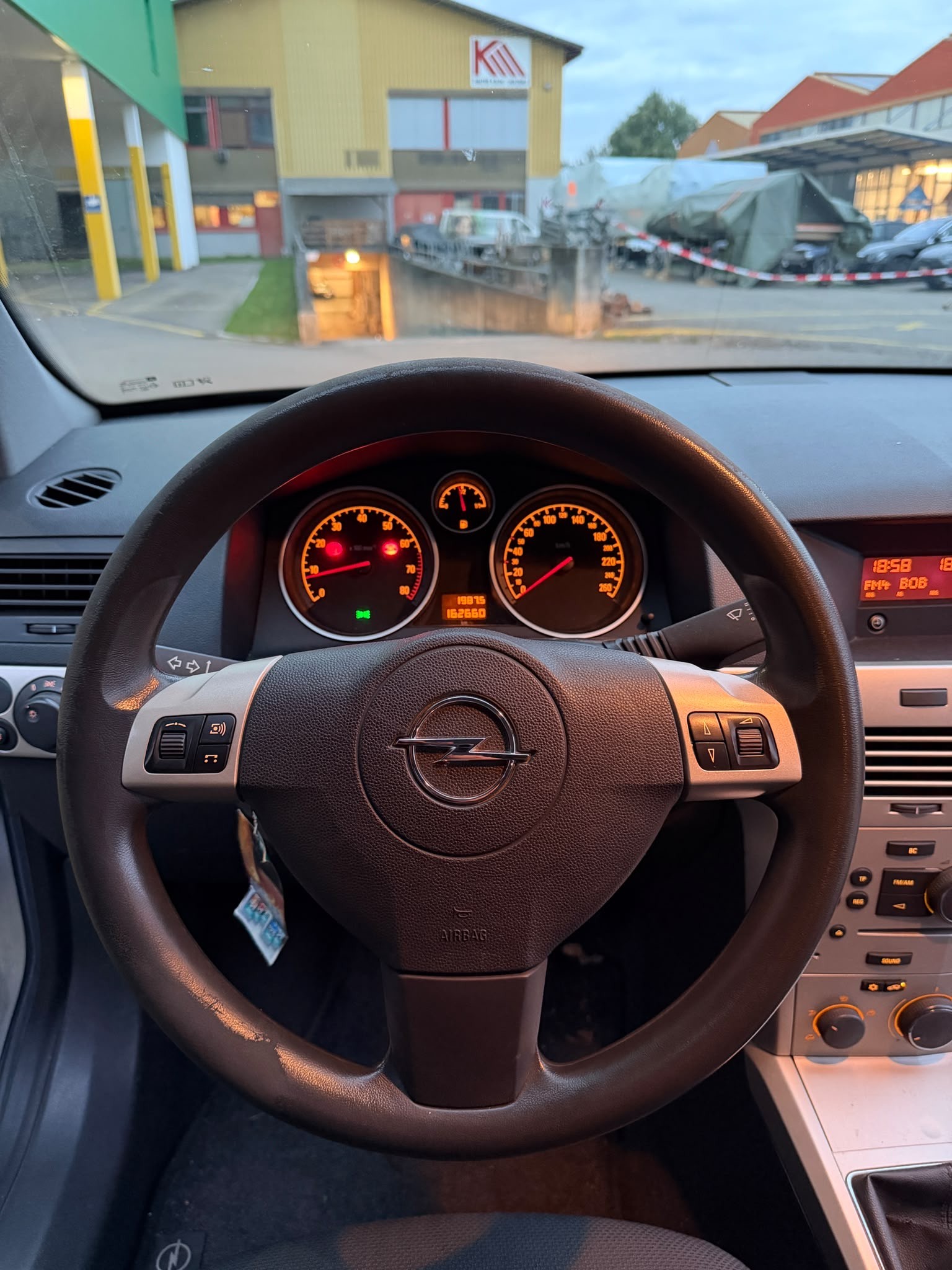 OPEL Astra 1.8i 16V Enjoy-image-9