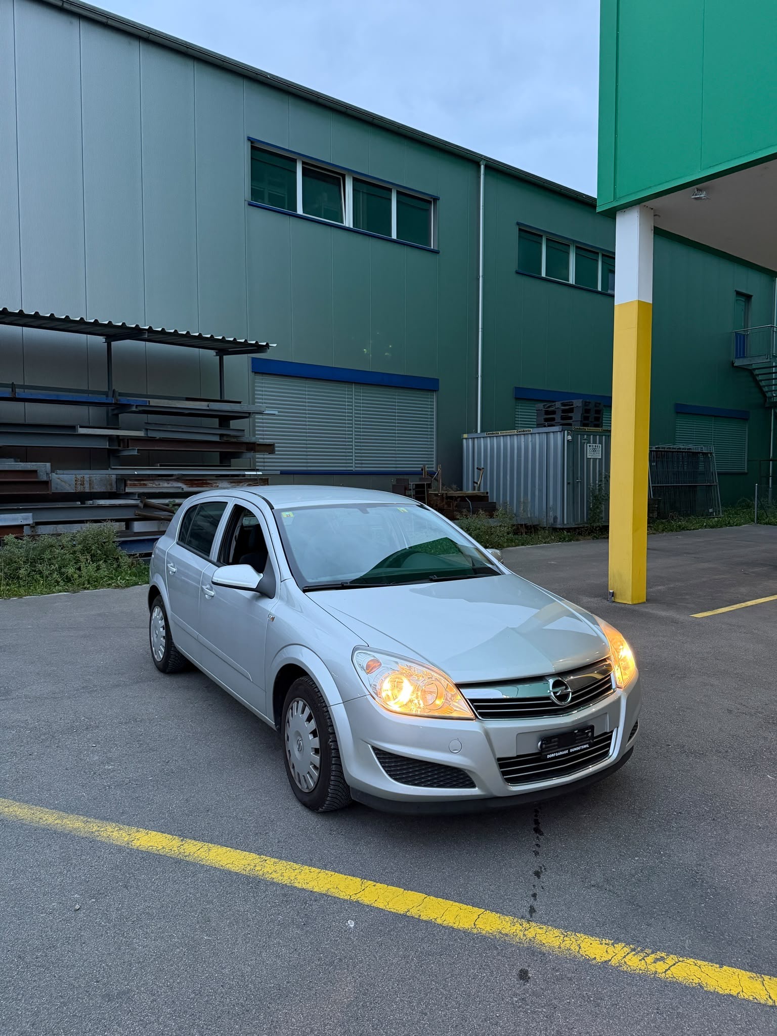 OPEL Astra 1.8i 16V Enjoy-image-0