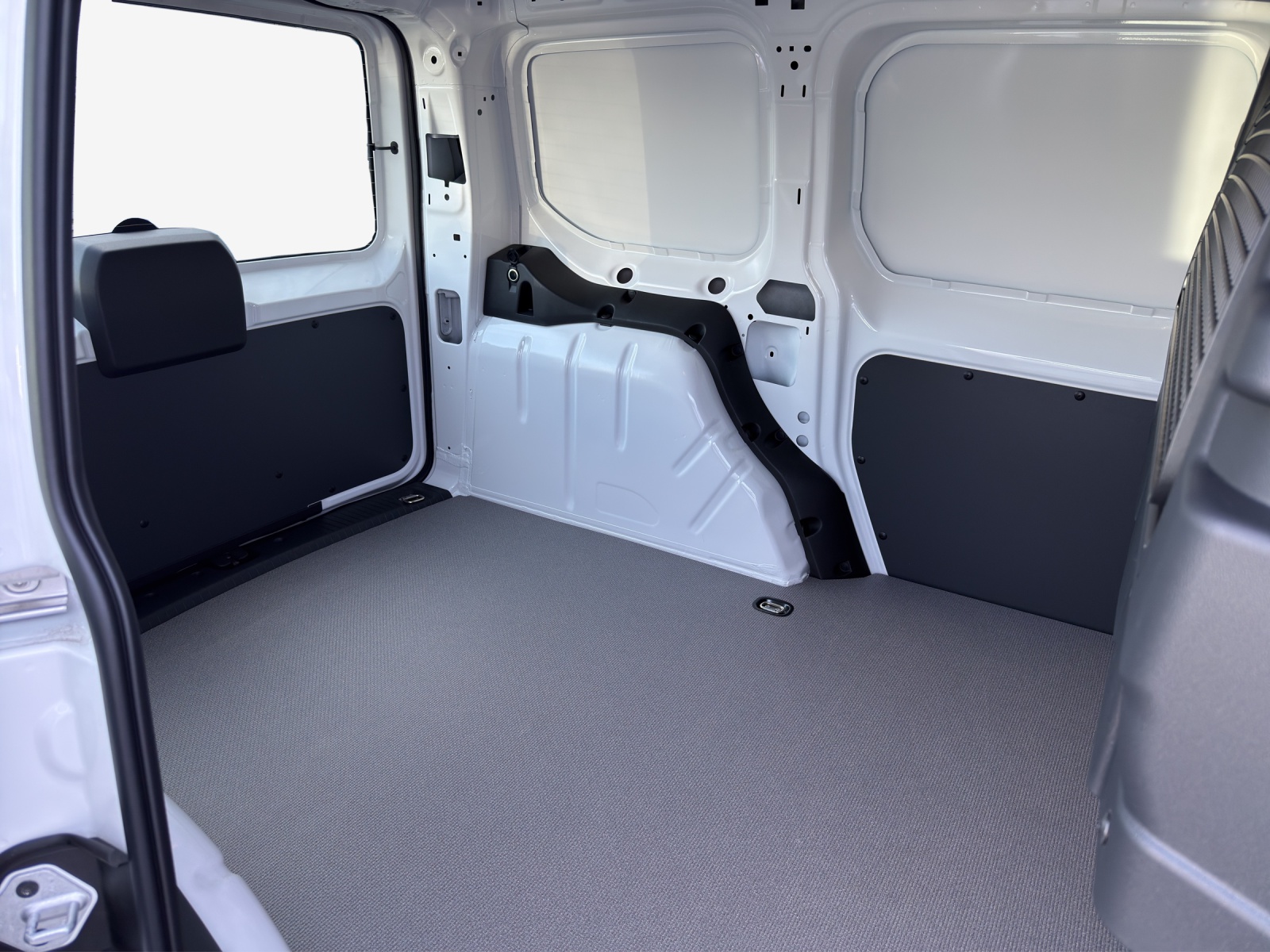 VW Caddy Cargo 1.5 TSI Entry DSG-image-11