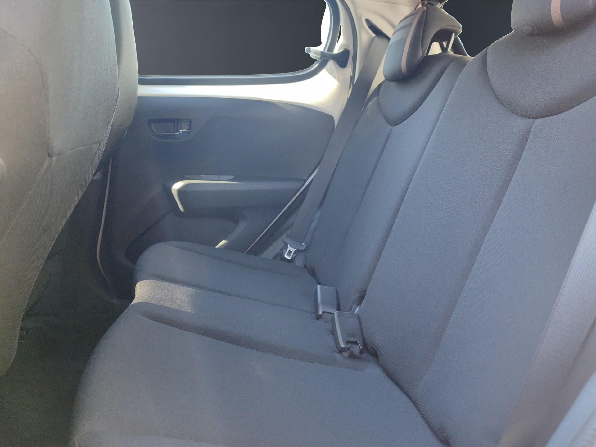PEUGEOT 108 1.2 VTi Allure-image-14