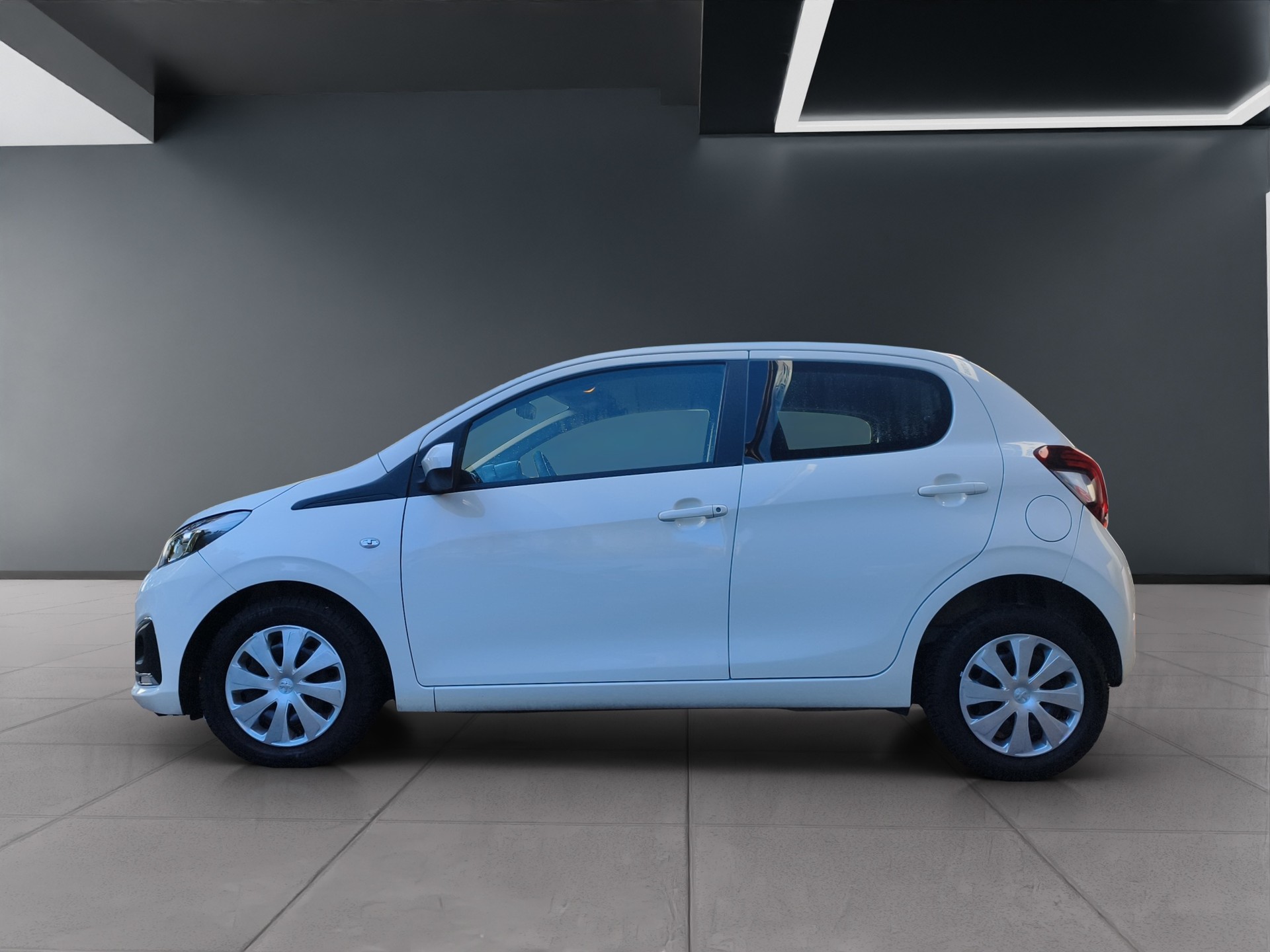 PEUGEOT 108 1.2 VTi Allure-image-5