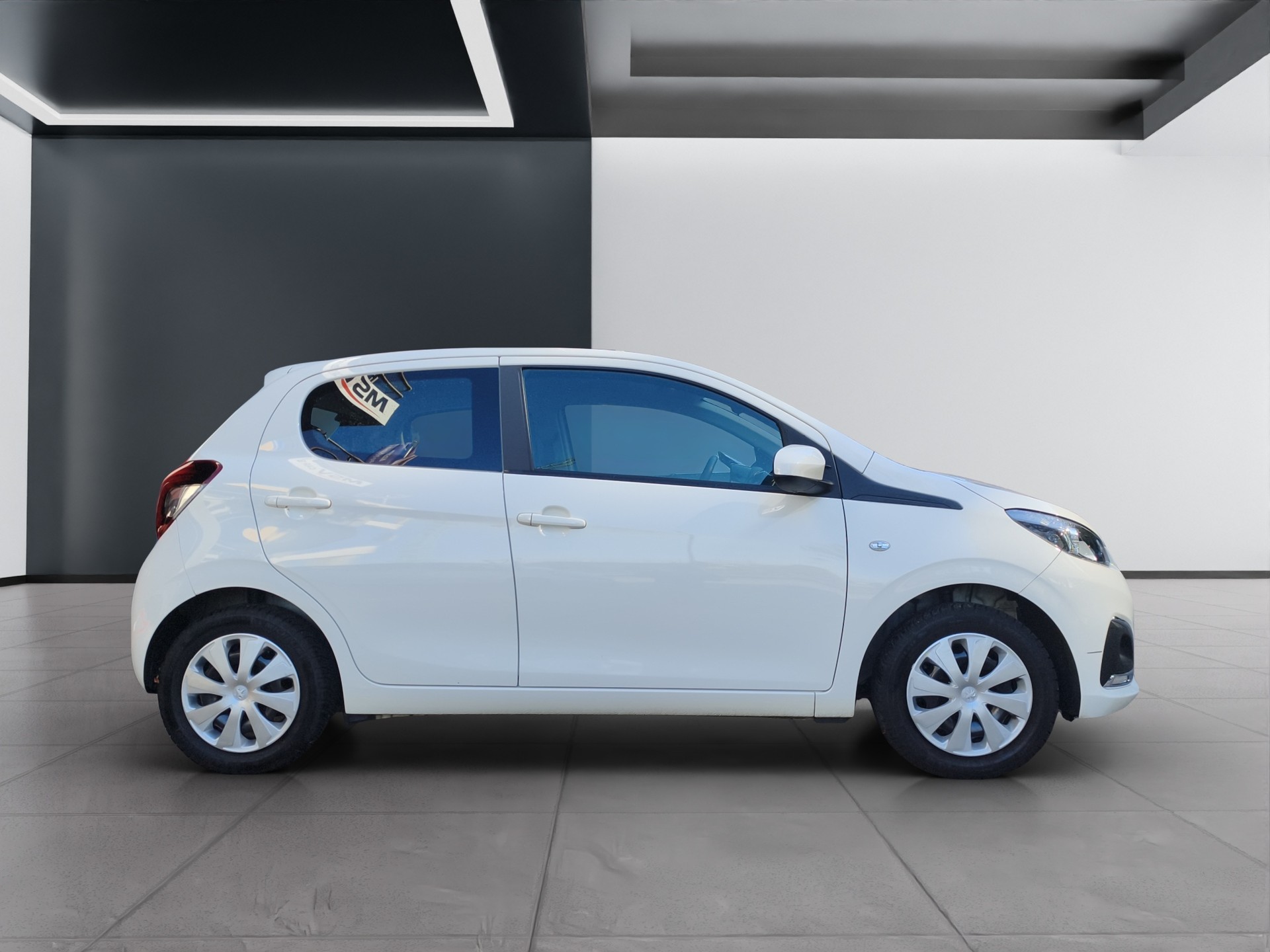 PEUGEOT 108 1.2 VTi Allure-showroom-element-1