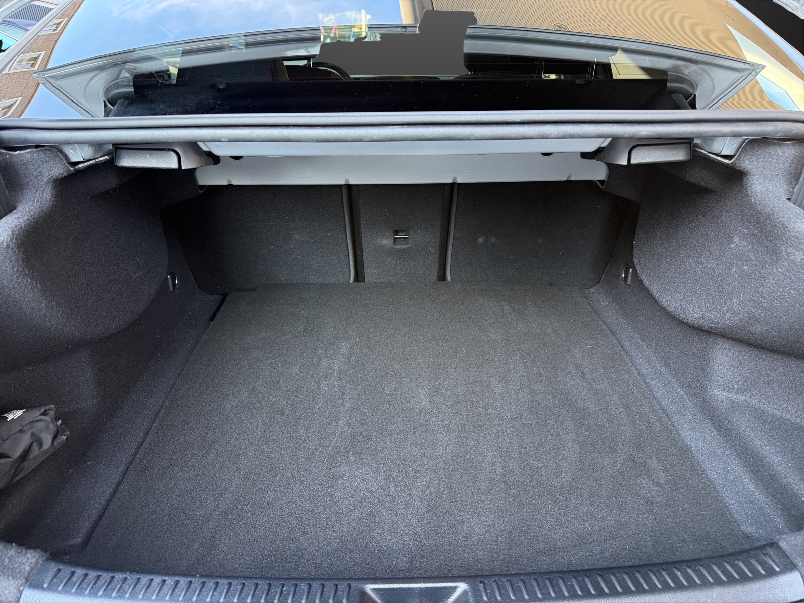 MERCEDES-BENZ A 180 AMG Line 7G-DCT Sedan-image-13
