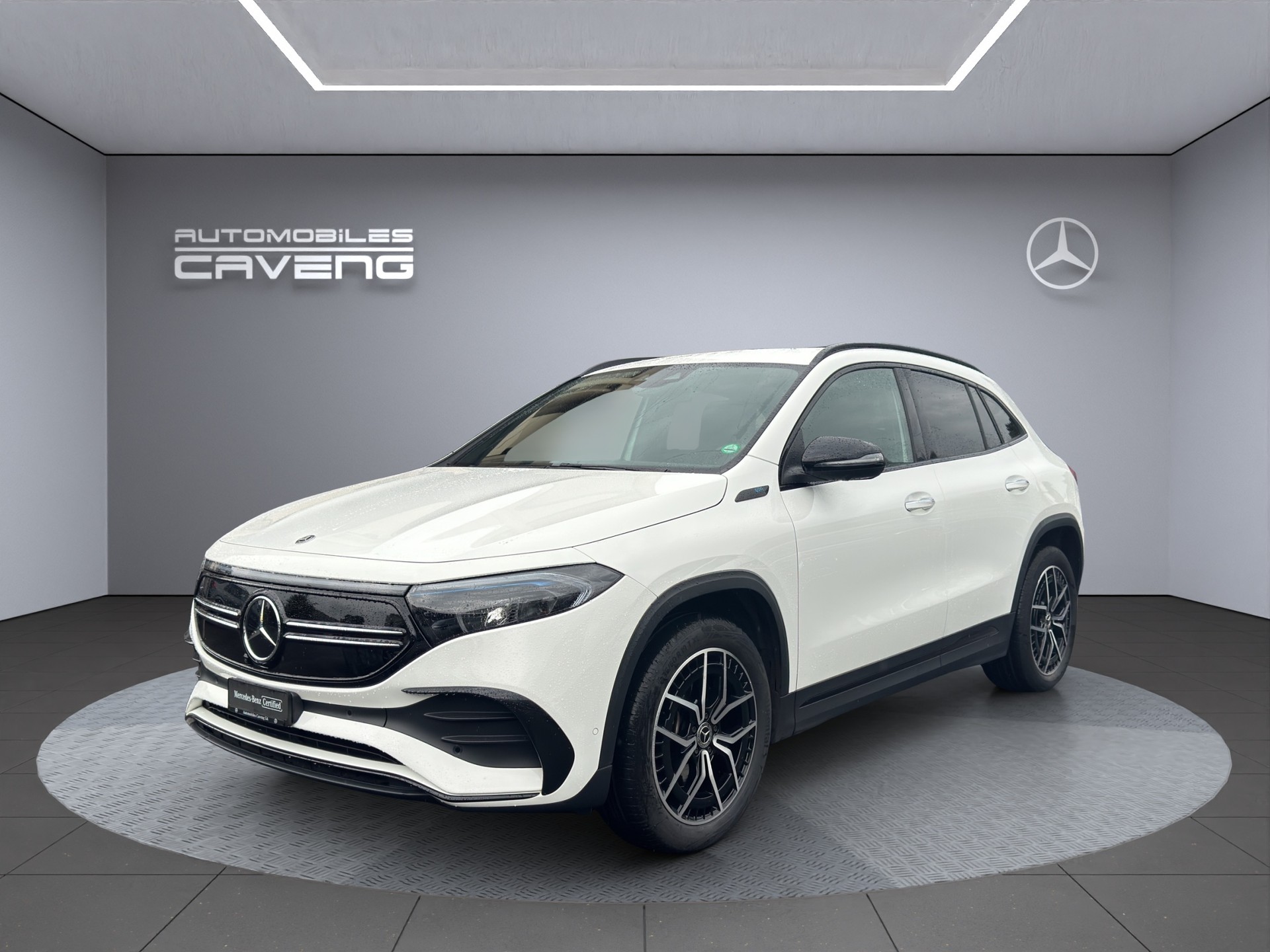 MERCEDES-BENZ EQA 250 AMG Line-image-0