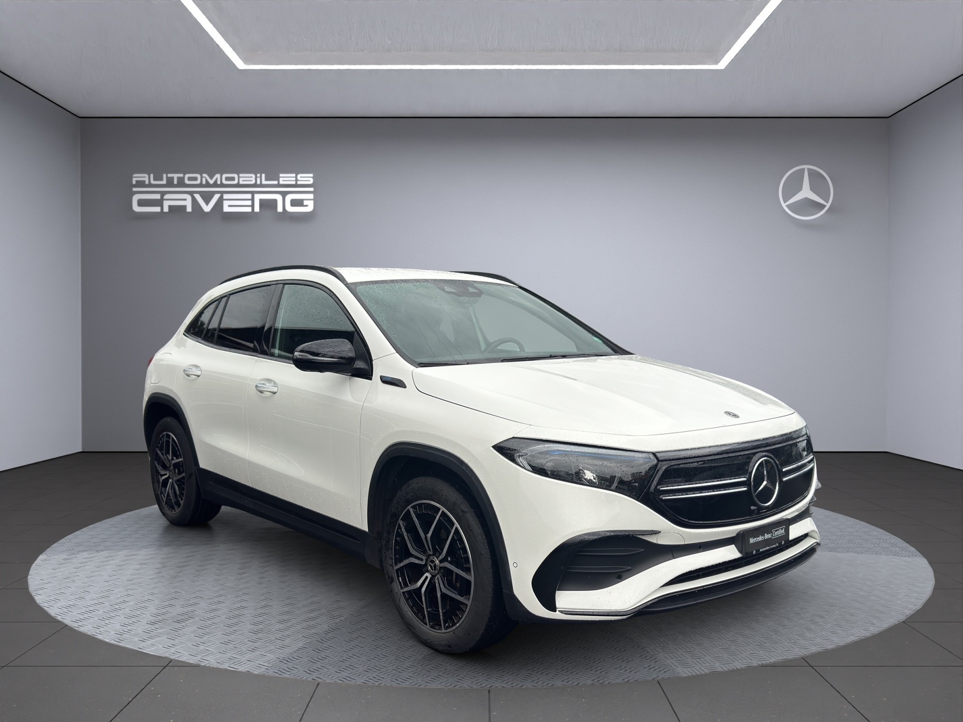 MERCEDES-BENZ EQA 250 AMG Line-image-6