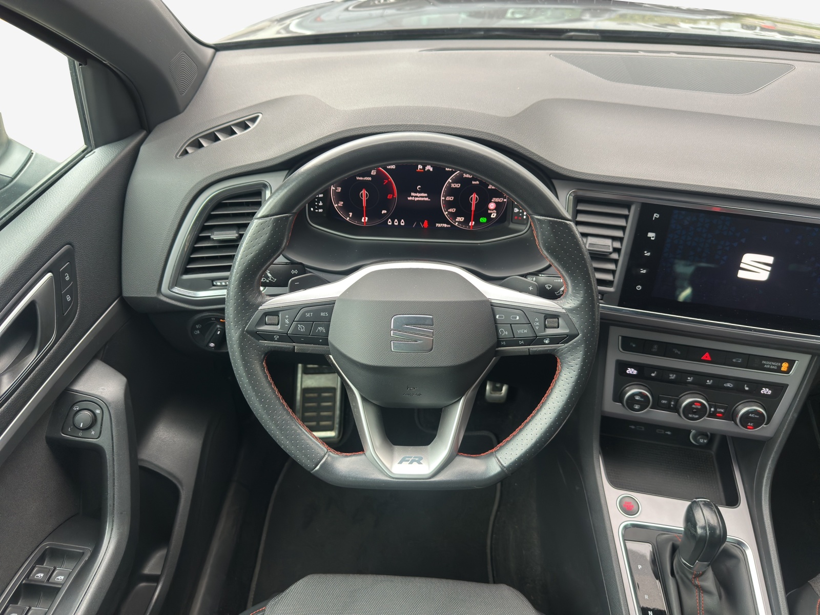 SEAT Ateca 2.0 TSI Hola FR 4Drive DSG-image-9